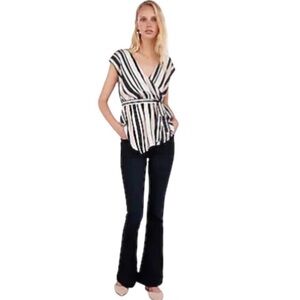 Express Navy Light Pink White Stripe V-Neck Short Sleeve Wrap Top Size Small